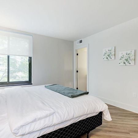 2Br Executive Apartment With Spacious Layout Arlington Eksteriør billede